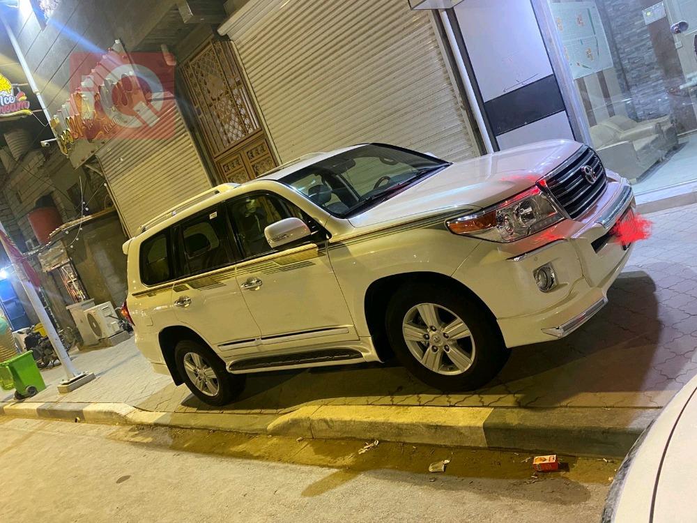 تويوتا لاندكروزر